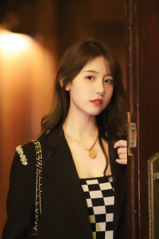 美丽姑娘中文版在线观看